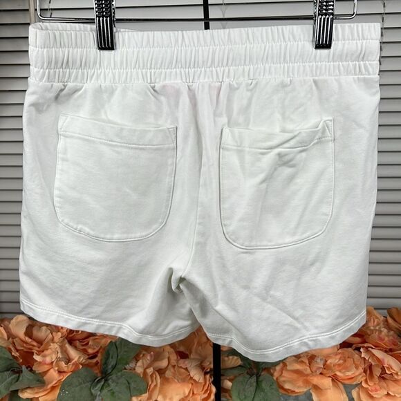 Lilly Pulitzer Elani Knit Short in Resort White Size XS - Picture 3 of 7